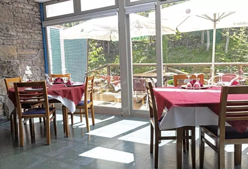 فندق Balneario Caldas De Luna