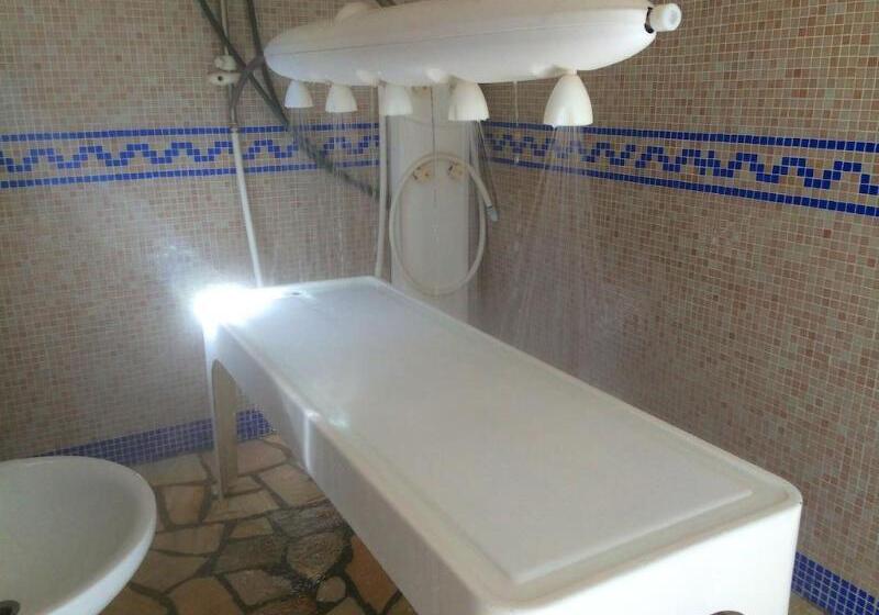 ホテル Balneario Caldas De Luna