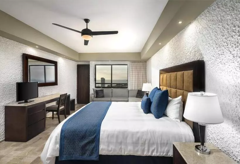 Hotel El Cid El Moro Beach