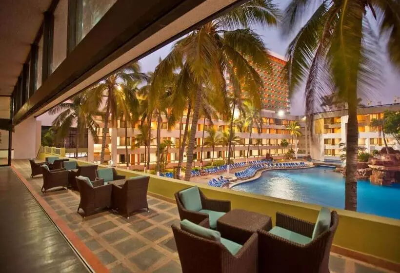 Hotel El Cid El Moro Beach