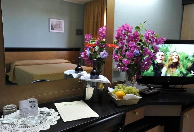 בית מלון כפרי Green Sporting Club