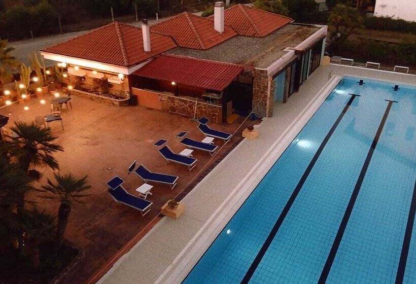 בית מלון כפרי Green Sporting Club