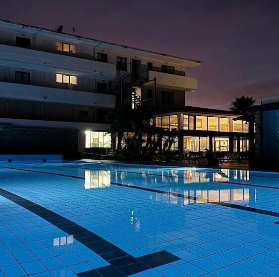 בית מלון כפרי Green Sporting Club