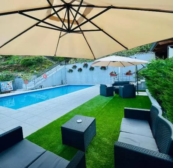 فندق Lo Scoiattolo