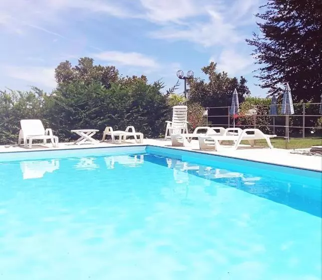 فندق Lo Scoiattolo