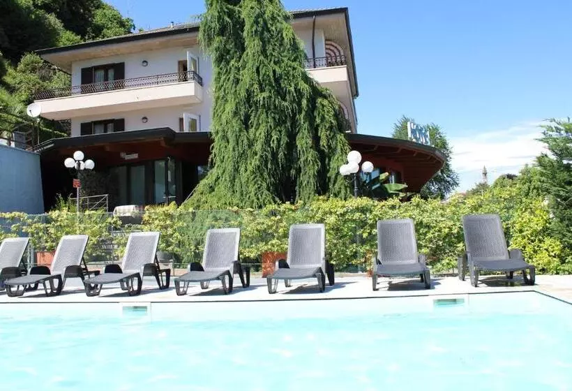 فندق Lo Scoiattolo