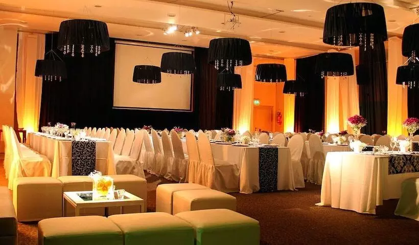 هتل Maran Suites & Towers