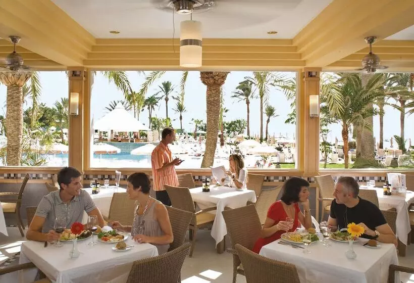 Hotel Riu Palace Tres Islas