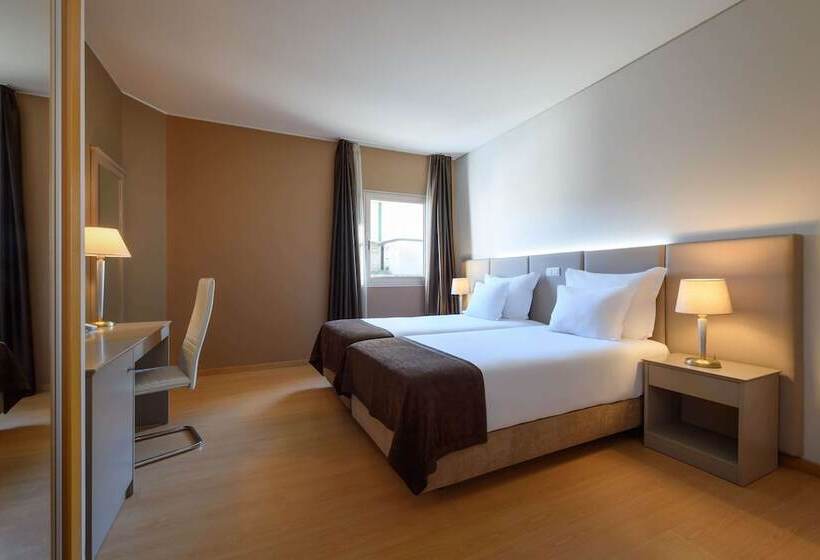 هتل Tryp By Wyndham Porto Centro