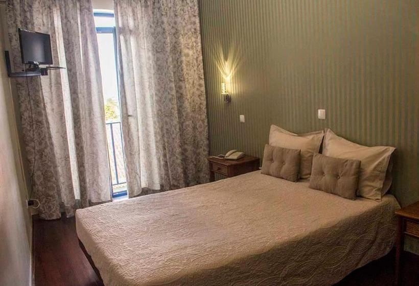 בית מלון כפרי Varandazul