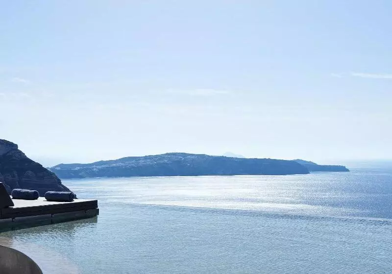 Lilium Hotel Santorini