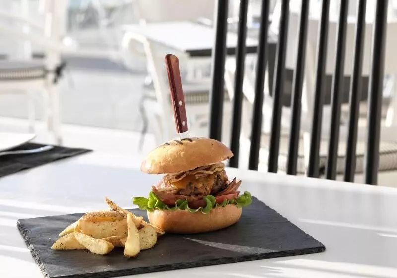 Lilium Hotel Santorini