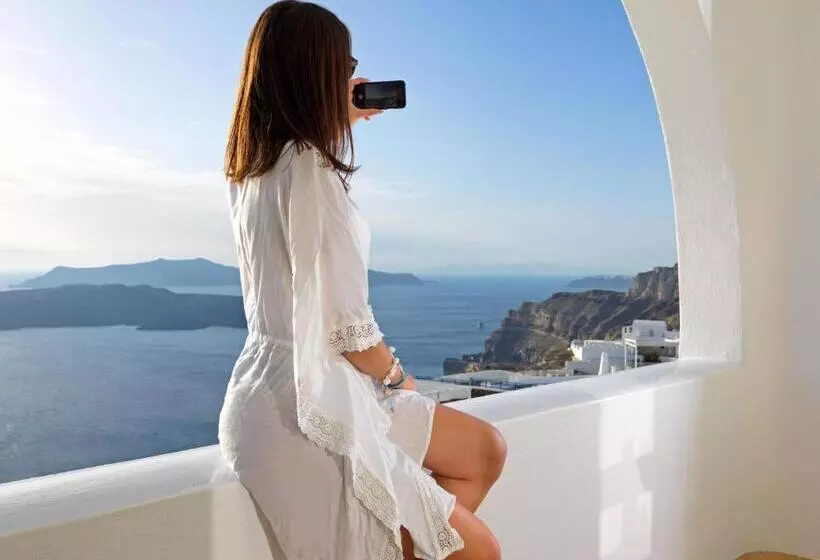 Lilium Hotel Santorini