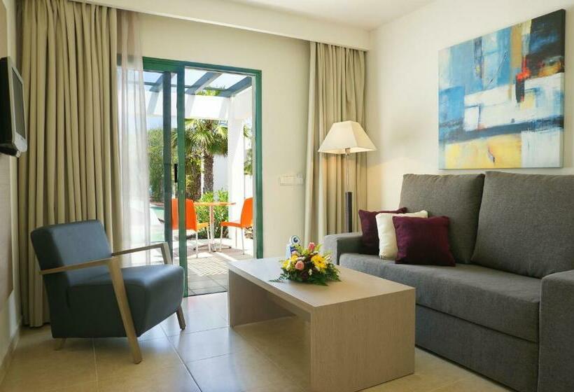 Relaxia Lanzasur Club Aqualava Water Park