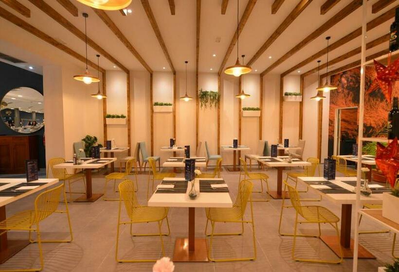 Relaxia Lanzasur Club Aqualava Water Park