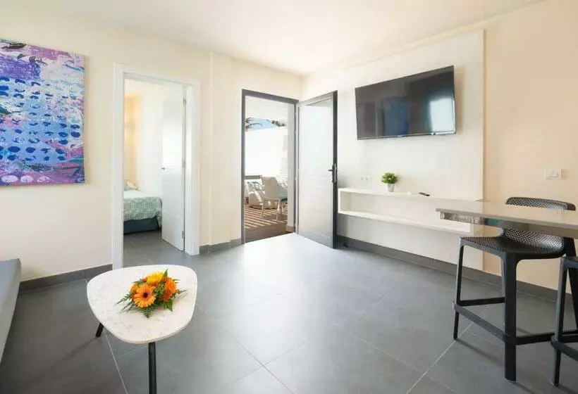 Relaxia Lanzasur Club  Aqualava Water Park