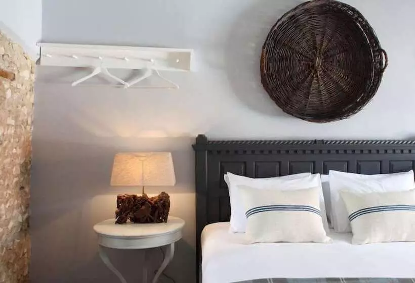 Retkeilymaja Black Lion