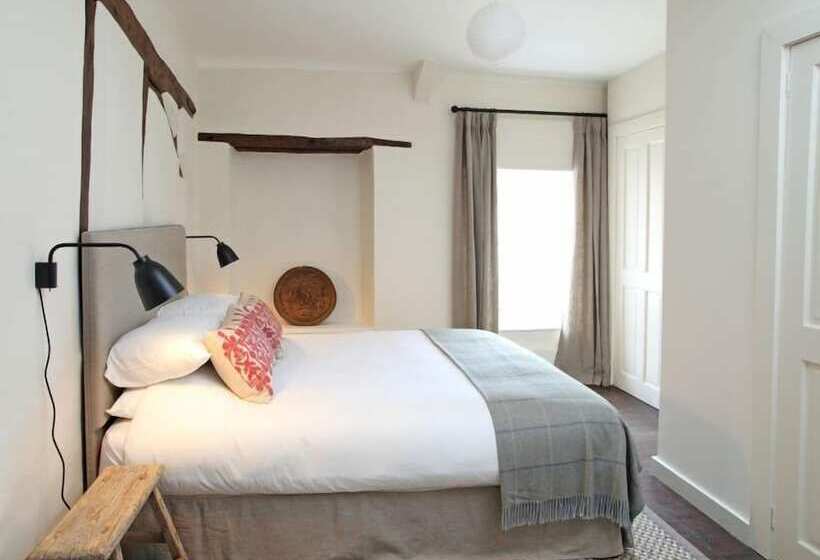 Общежитие Black Lion