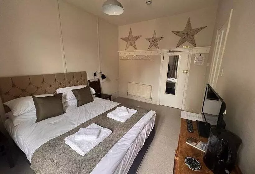 Retkeilymaja Black Lion