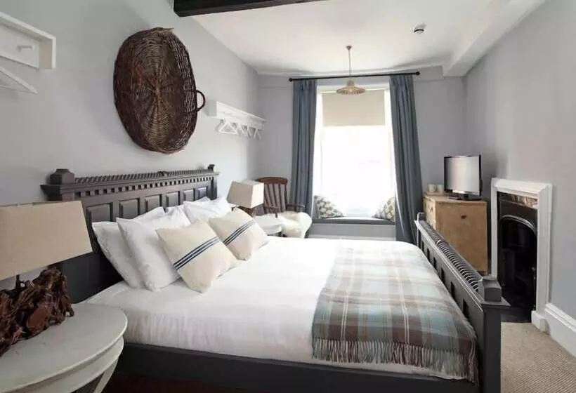 Retkeilymaja Black Lion