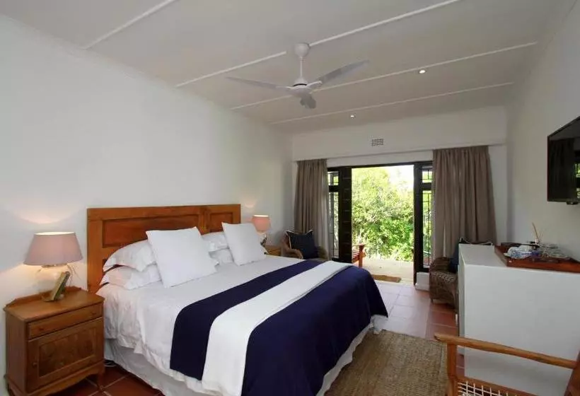 ペンション Long Story Guest House