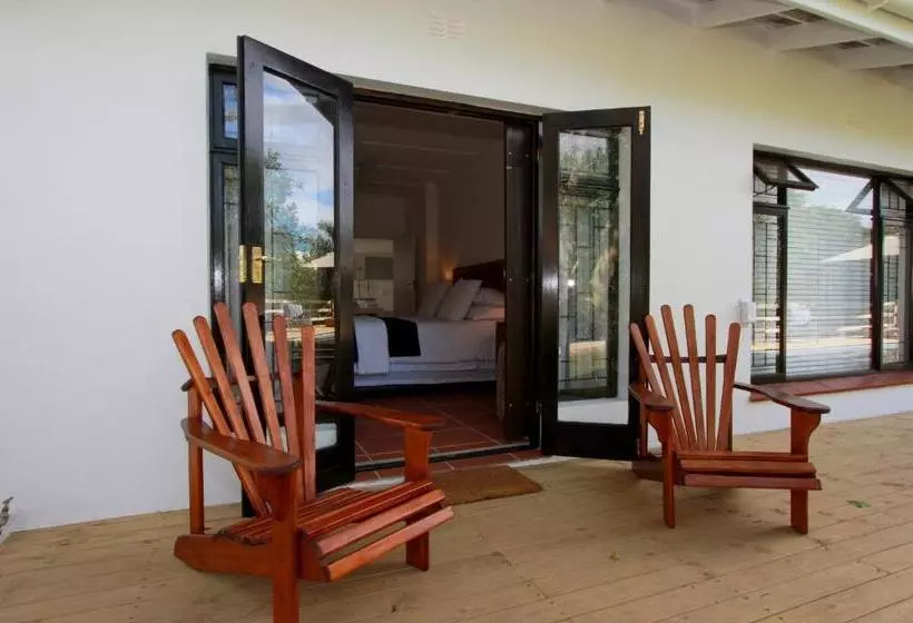 ペンション Long Story Guest House