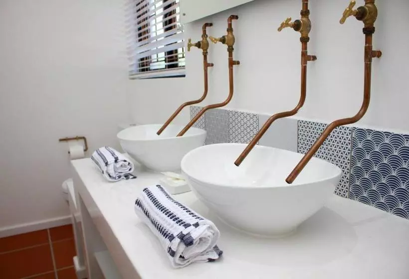 ペンション Long Story Guest House