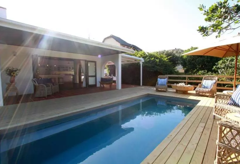 ペンション Long Story Guest House