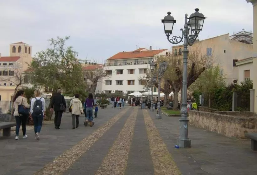 پانسیون Solelunamare Guest House