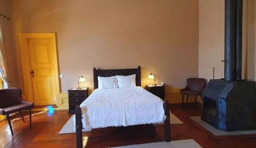 Casa Do Fundo  Sustainable & Ecotourism