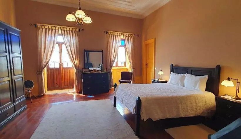 Casa Do Fundo  Sustainable & Ecotourism