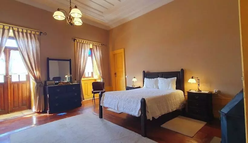 Casa Do Fundo  Sustainable & Ecotourism