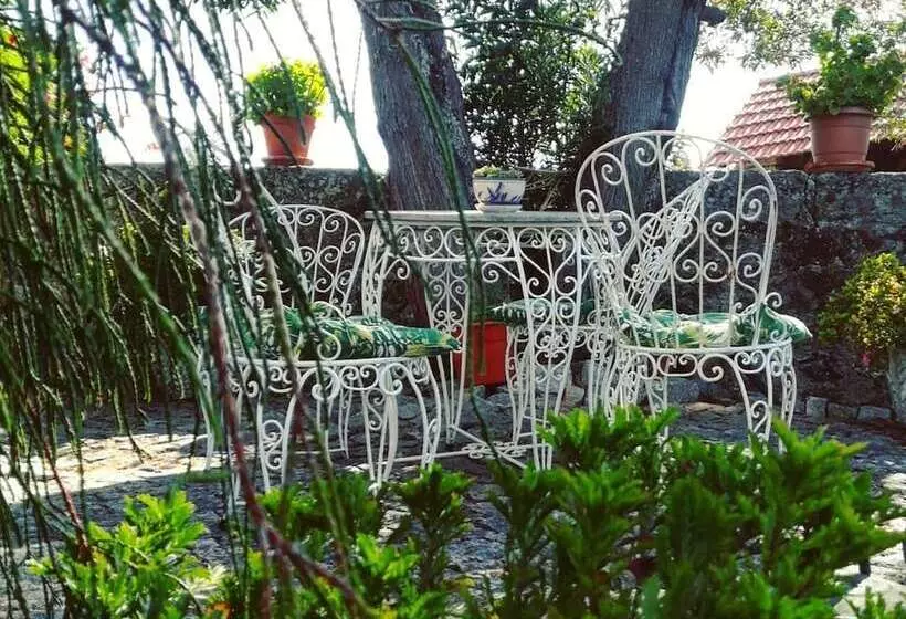 Casa Do Fundo  Sustainable & Ecotourism