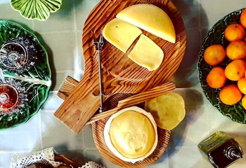 Casa Do Fundo  Sustainable & Ecotourism