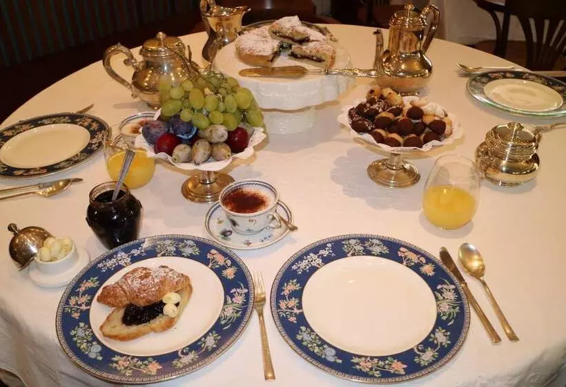 هتل B&b La Corte Suites