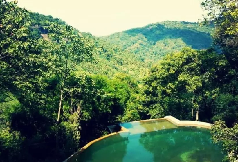 Hotelli Birds Park Polgahawela