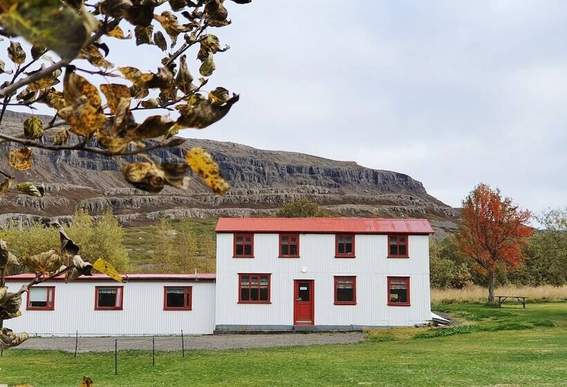 هتل Fossardalur Guesthouse