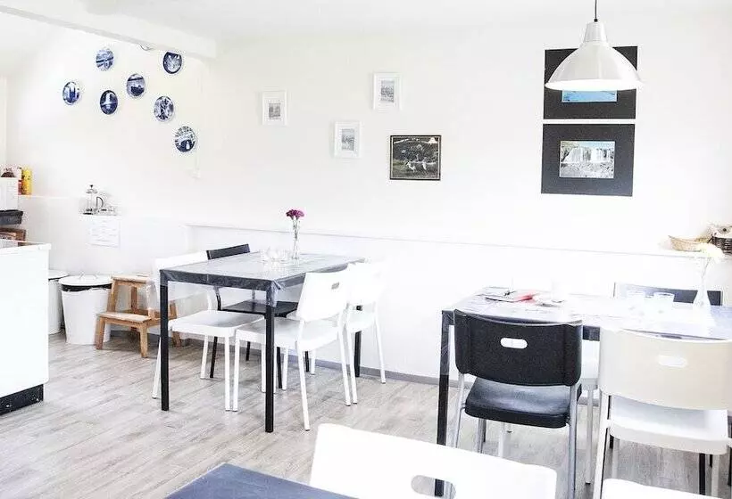 هتل Fossardalur Guesthouse