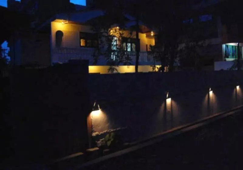 Hôtel French Garden Tourist Rest