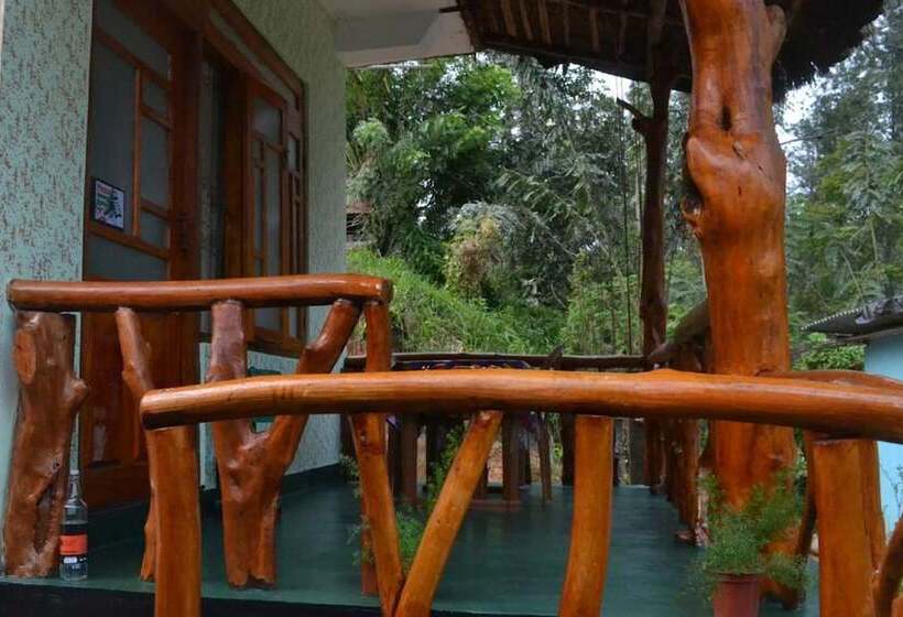 ホテル Pine Village Home Stay