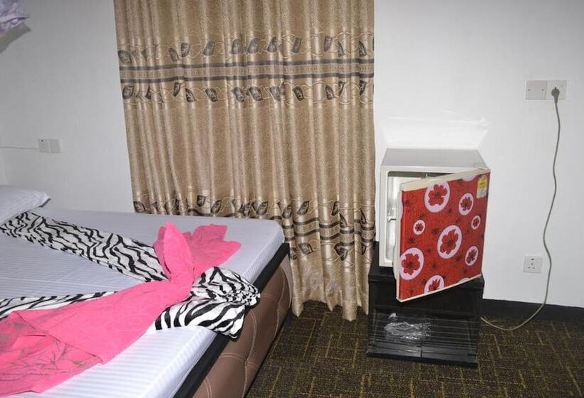 ホテル Pine Village Home Stay