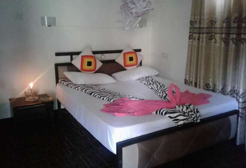 ホテル Pine Village Home Stay