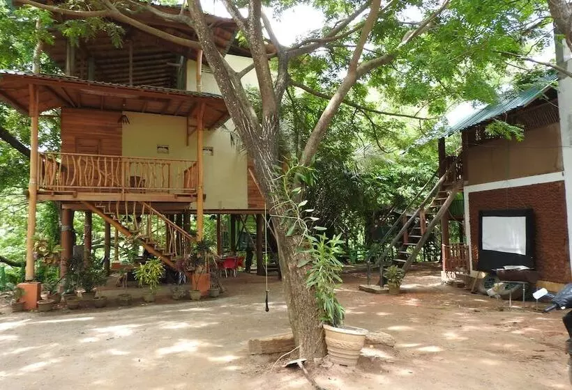 Hotelli River Side Cabana