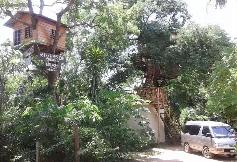 Hotelli River Side Cabana
