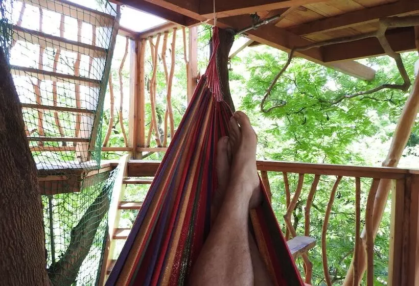 Hotelli River Side Cabana