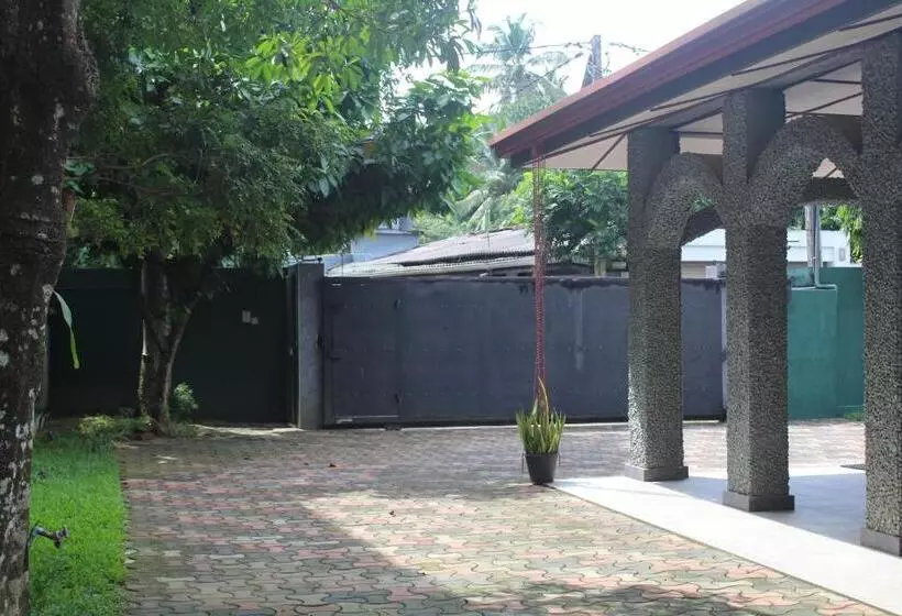 ホテル Villaflorence