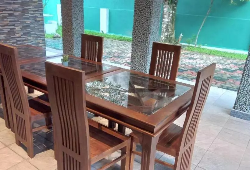 ホテル Villaflorence