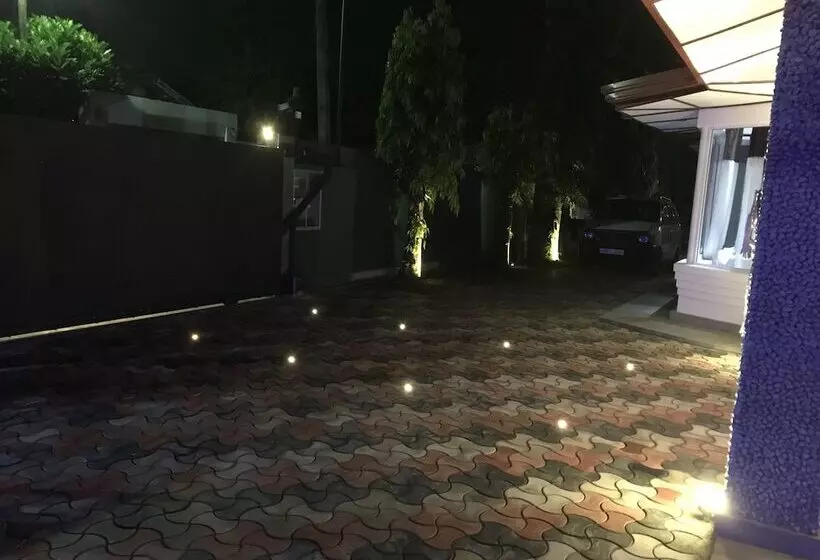 ホテル Villaflorence