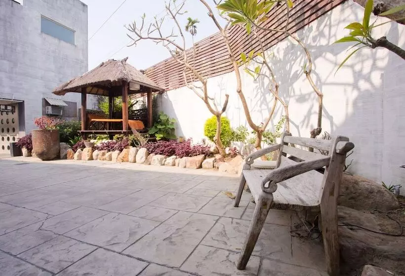 Orient Luxury Villa Motel