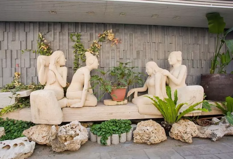 Orient Luxury Villa Motel